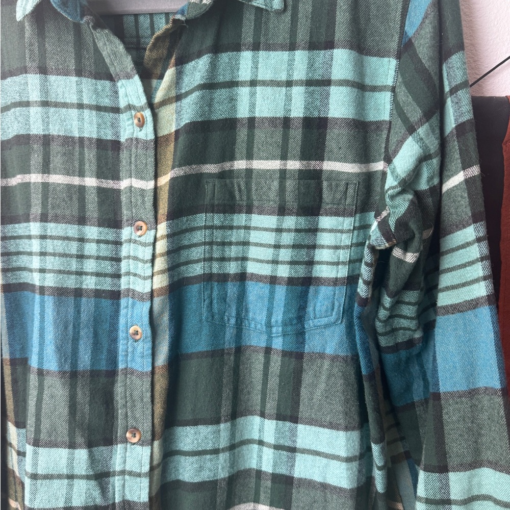 SO Flannel Plaid Button-Up Shirt in Blue and Green - Picture 3 of 5